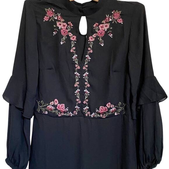 H&M Chiffon Dress With Floral Embroidery Boho NWT - 8 - Picture 9 of 14